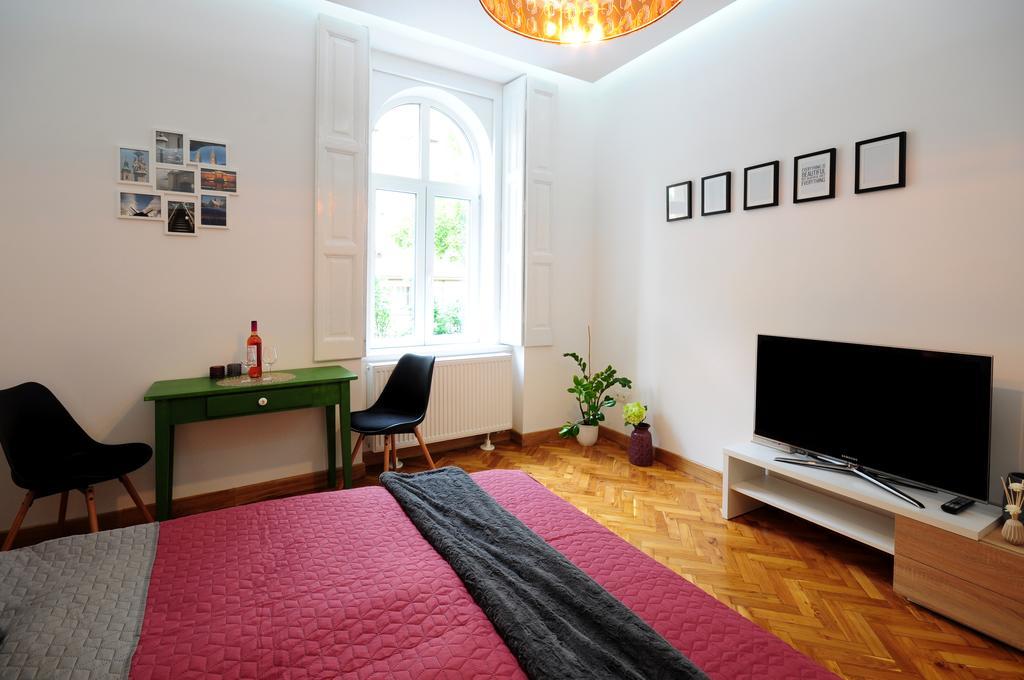 Stylish Apartman Szeged Eksteriør billede