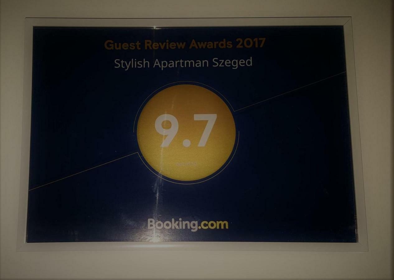 Stylish Apartman Szeged Eksteriør billede