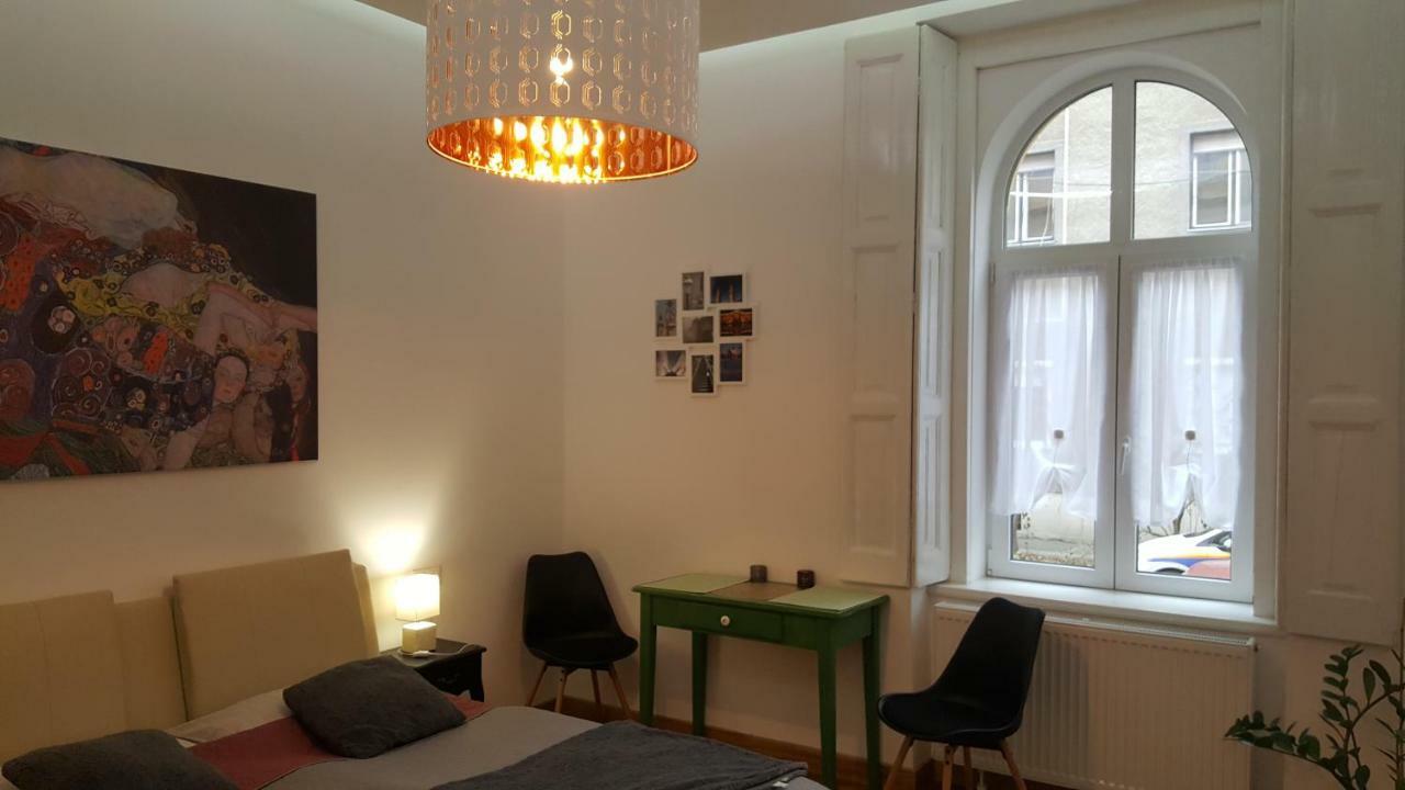 Stylish Apartman Szeged Eksteriør billede